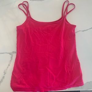 Beyond Yoga double strap tank top in fuschia one size